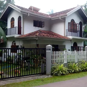 Bed & Breakfast Le Meridien For Foreign Travelers
